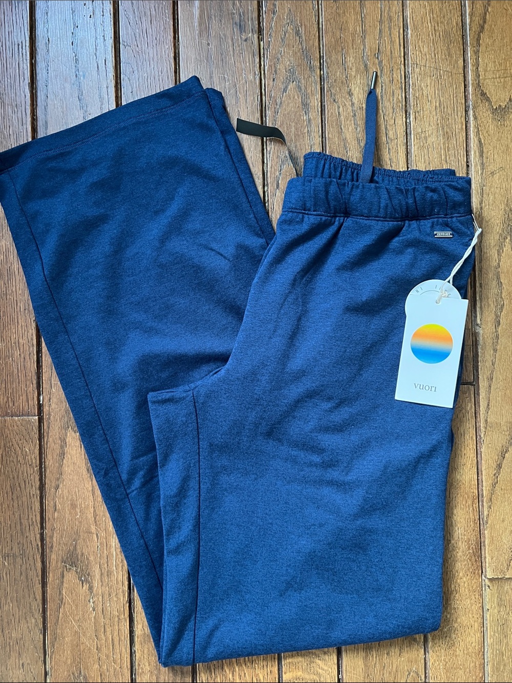 Vuori Blue Coast Halo Modern Straight Leg Pants Size XS Regular Length NWT